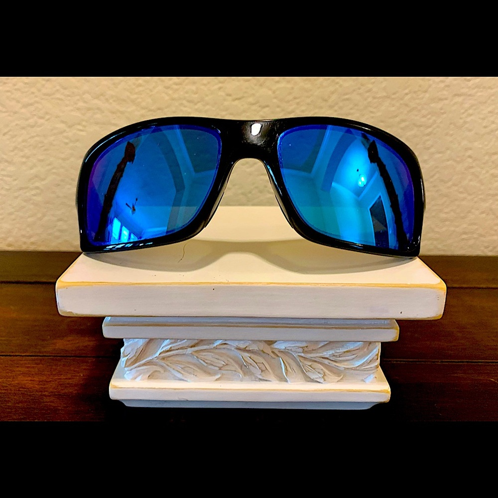 Oakley Turbine Matte Black /Blue Sunglasses